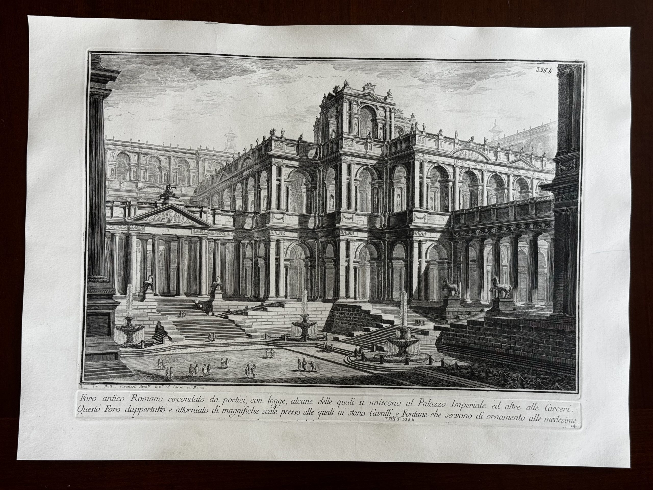 Foro Antico Romano circondato da Portici