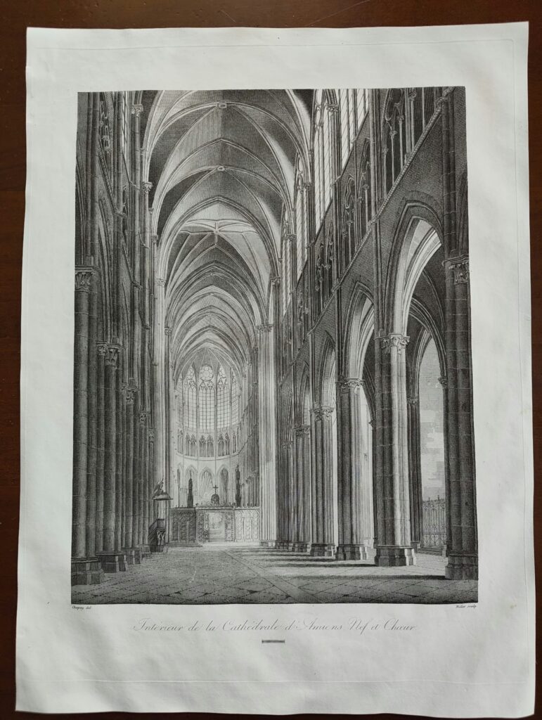 Interno della cattedrale d'Amiens